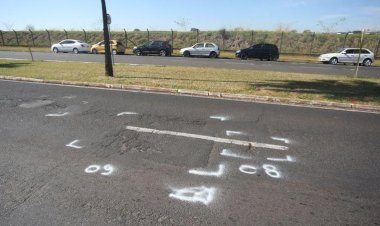 Prefeitura de Rio Preto marca buracos, mas não tapa