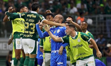 Palmeiras reage no Allianz de novo, supera Santos e conquista o tri do Paulistão
