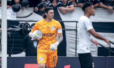 Corinthians volta a decepcionar e fica no empate em casa diante do Atlético-MG