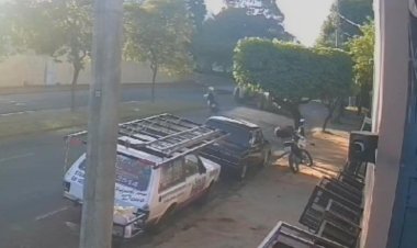 Jovem de 19 anos morre após acidente entre moto e caminhão em Rio Preto