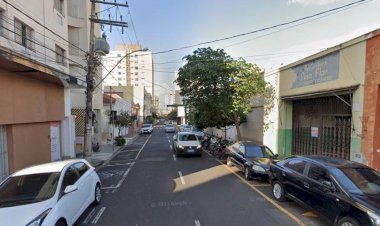 Pedestre é assaltada por homem armado com faca depois de sacar dinheiro em Rio Preto