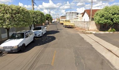 Homem de 34 anos morre após bater carro contra árvore em Potirendaba