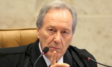 Lewandowski demite policial da PRF que ensinou tortura em vídeo