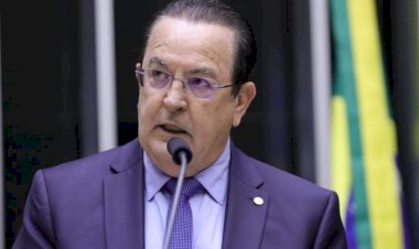 Motta assina proposta de PEC da redução da escala de trabalho