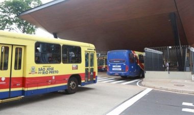 Edinho veta projeto que prevê que todos os assentos sejam preferenciais nos ônibus de Rio Preto