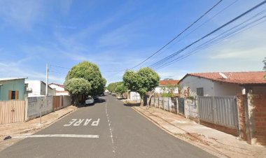 Jovem de 20 anos é morto a tiros na frente de casa na Vila Toninho, em Rio Preto