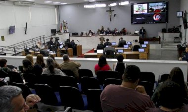 Projeto exige curso superior para assessores da Câmara de Rio Preto