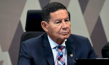 Mourão reconhece plano golpista, mas minimiza: 'Conspiração tabajara'