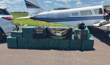 PF prende dois homens com 400 kg de pasta base de cocaína em avião em Penápolis