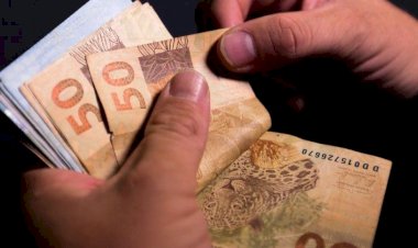 Decreto de Lula define salário mínimo em R$ 1.518 a partir de 1º de janeiro de 2025
