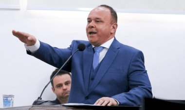 Em discurso, Coronel Fábio fala em pacto com vereadores e em 'extirpar' quem não quer servir
