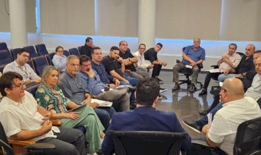 Coronel desiste de projeto que flexibiliza a lei antinepotismo