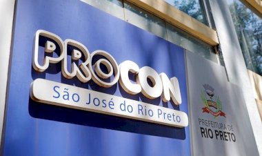 Pais reclamam de escolas que cobram para guardar celulares em Rio Preto