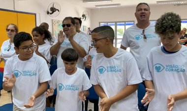 Coral Visão do Coração se apresenta em shopping de Rio Preto