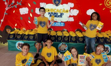 LBV entrega kits escolares arrecadados para crianças em Rio Preto