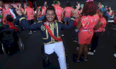 Carnaval inclusivo reúne 300 foliões no Oba Festival, em Rio Preto
