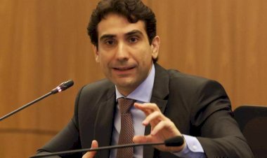 Banco Central eleva Selic a 14,75%, o maior nível em quase 20 anos
