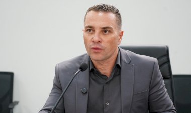 Em audiência na Câmara, Bottas volta a reclamar de falta de recursos e fala em recadastramento