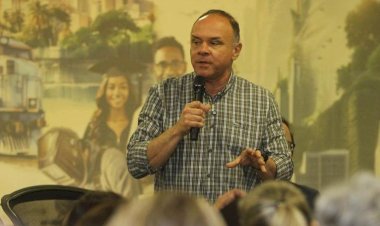 Após protesto, Prefeitura prevê contrato emergencial para a Educação de Rio Preto