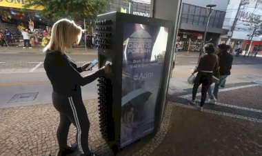 Centro de Rio Preto recebe serviço de empréstimo gratuito de guarda-chuva