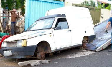 Prefeitura e Detran iniciam remoção de veículos abandonados em Rio Preto