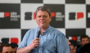 Tarcísio lidera em todos os cenários na corrida à reeleição