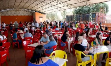 Indiaporã realiza 5º Almoço e Leilão de Gado em prol do Hospital de Base de Rio Preto