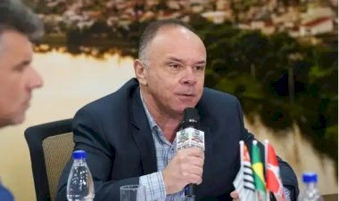 Projeto do Coronel Fábio cria cargos comissionados em Brasília e SP