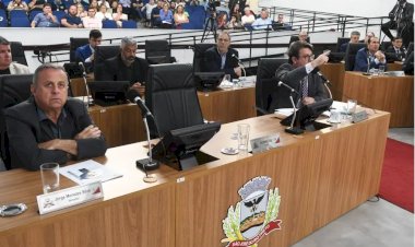 Protestos, palavrões e mudança de voto: veja como foi a votação que aprovou o aumento de IPTU em Rio Preto
