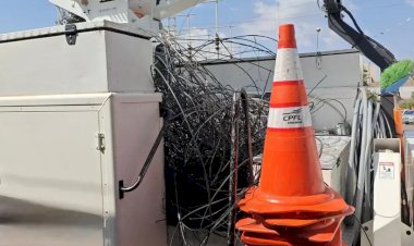 Operação retira cabos soltos de telefonia em Rio Preto