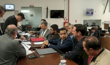 Câmara aprova orçamento de R$ 3,8 bi para o ano que vem