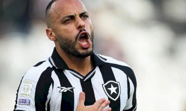 Botafogo dá show com hat-trick de Arthur Cabral e afunda Corinthians no Z-4 do Brasileirão