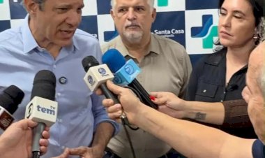 Na Santa Casa de Fernandópolis, Haddad defende troca de dívida bancária por crédito subsidiado