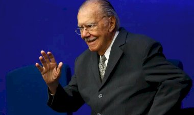 Sarney é internado no Sírio-Libanês para tratar pneumonia