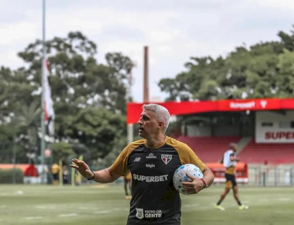 São Paulo anuncia a saída do técnico Hernán Crespo mesmo brigando no topo do Brasileirão