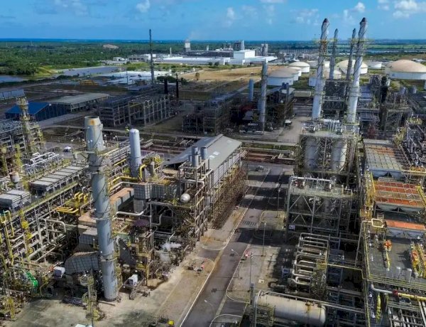 Petrobras reajusta preço do diesel em R$ 0,38 por litro