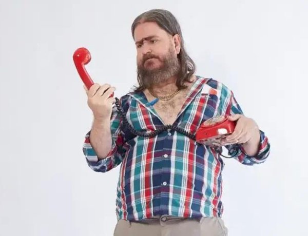 Chico da Tiana volta a Rio Preto com ‘Caipiramente Falando’, no Teatro Paulo Moura