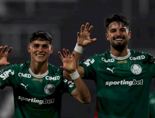 Flaco López e Sosa brilham, Palmeiras bate Sporting Cristal e assume liderança na Libertadores