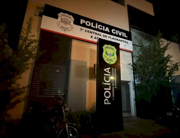 Jovem de 18 anos é morto a tiros enquanto estava sentado na calçada em Rio Preto
