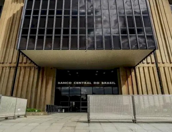 Copom reduz Selic para 14,25?ita incertezas externas e inflação
