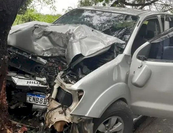 Homem morre em acidente de carro em Rio Preto