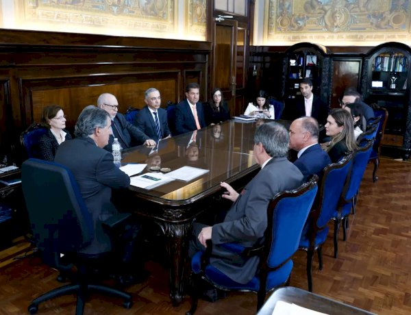 Juízes e prefeito de Rio Preto falam sobre reforma do Fórum e nova Vara de Violência Doméstica em reunião com o presidente do TJ