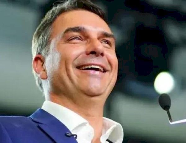 Flávio Bolsonaro é investigado no STF em inquérito do 'Dark Horse'