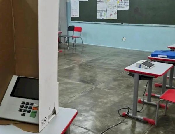 Flávio Bolsonaro recebeu mais votos em 124 locais de Rio Preto; Lula, em um