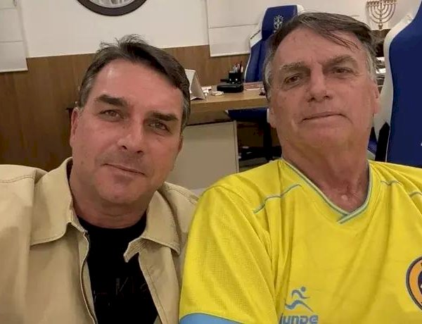 Moraes libera visitas de Flávio a Jair Bolsonaro após 90 dias de proibição
