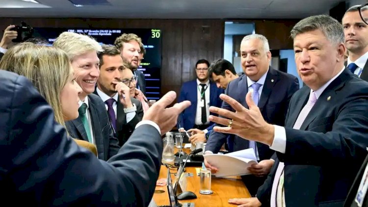 CPMI do INSS aprova quebra de sigilo de Lulinha e convoca André Moura