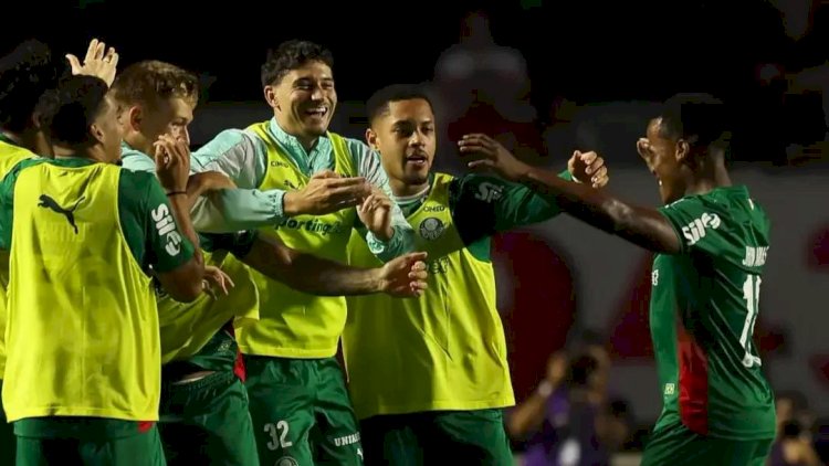 Palmeiras vence São Paulo e amplia sequência invicta