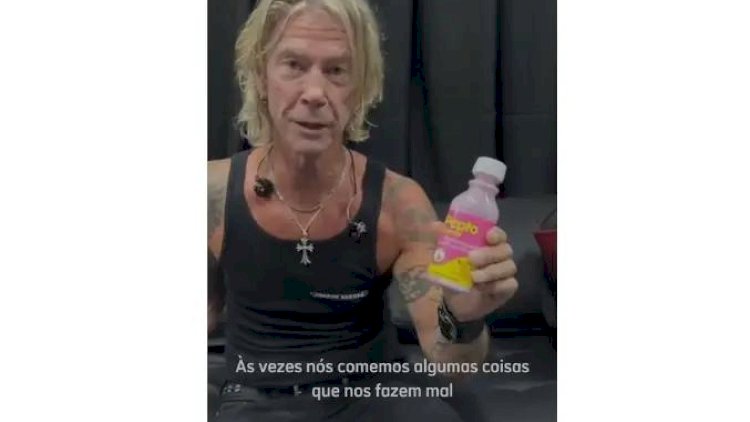 Baixista do Guns brinca com ar-condicionado, comida e nome de Rio Preto antes de show