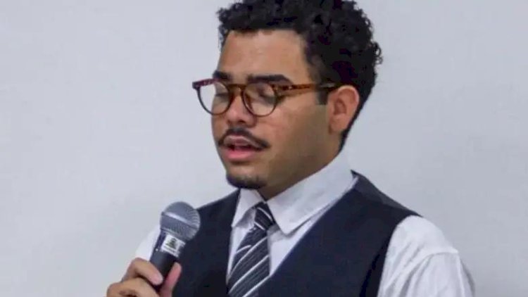 Jovem transforma poemas da adolescência em livro com apoio do Projeto Ratione