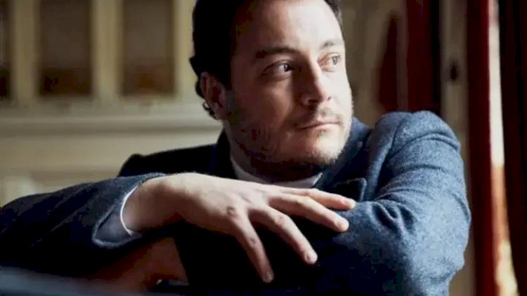 Pianista Fernando Calixto se apresenta no Teatro Municipal em Rio Preto